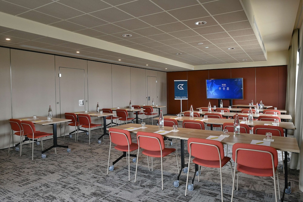 Golden Tulip Reims 41/50