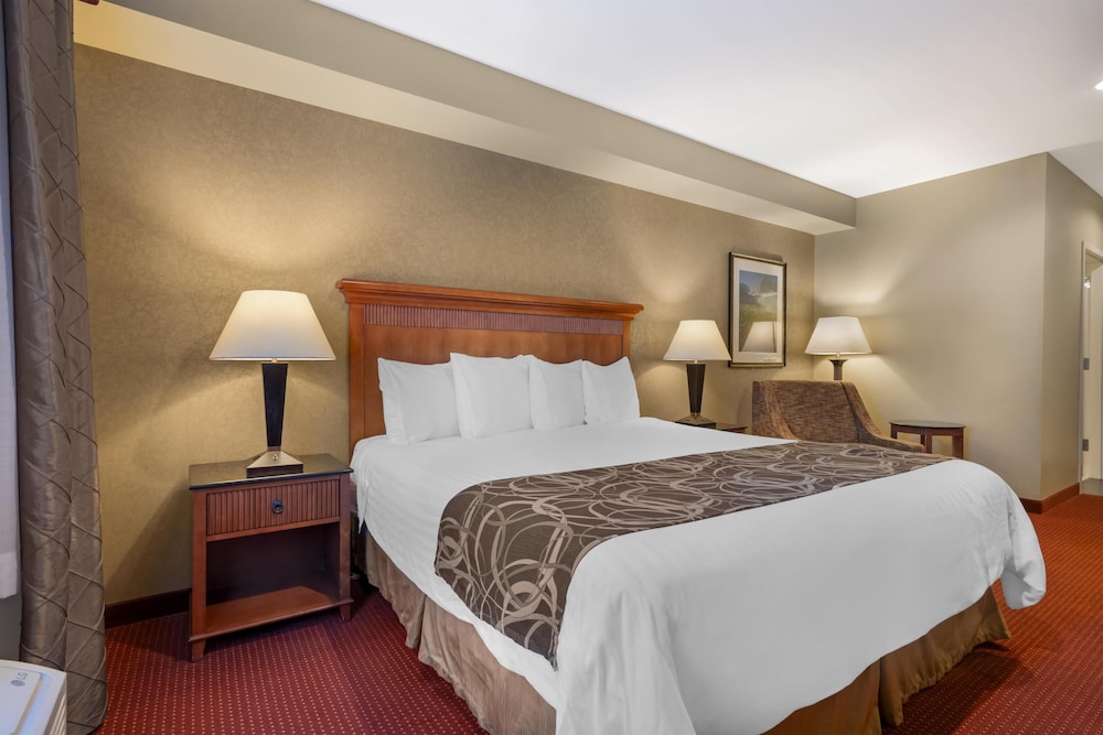 غرفة قياسية بسرير كينج، Best Western Plus Canyon Pines 2/5