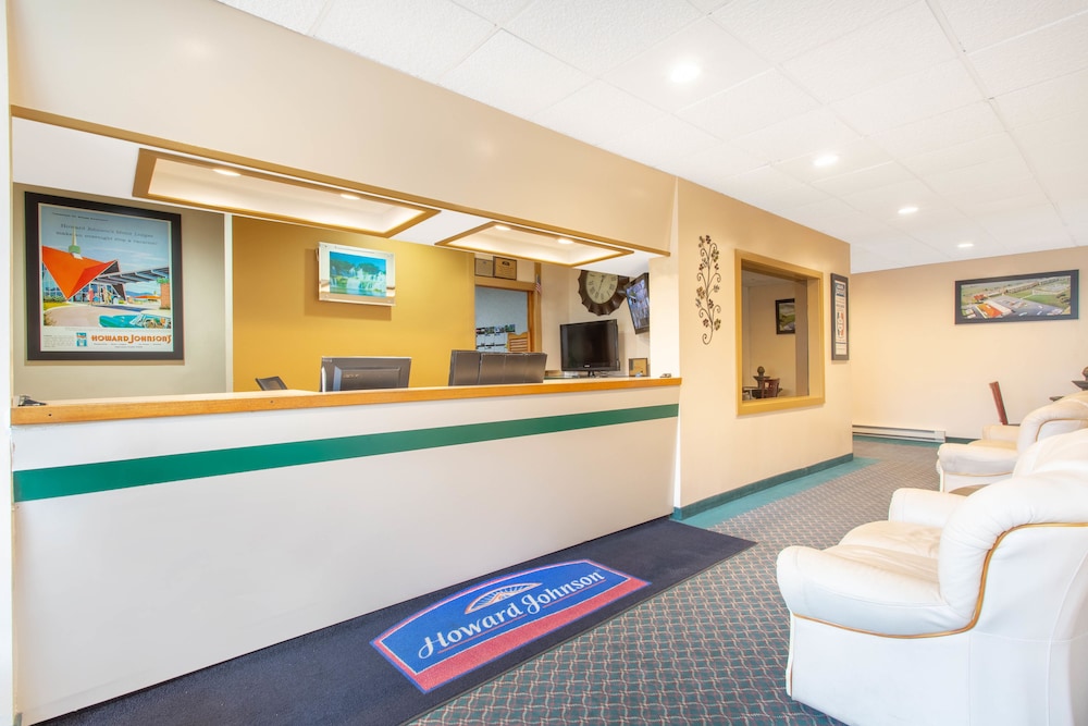Howard Johnson By Wyndham Albany 10/43