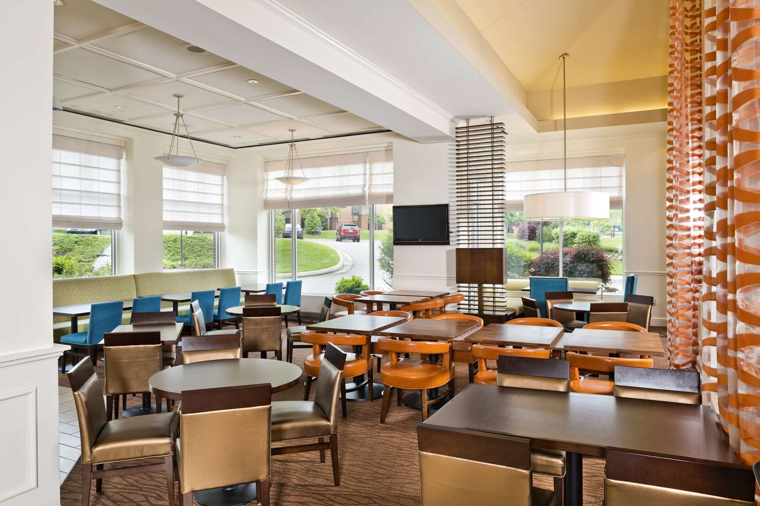 restaurant cafeteria