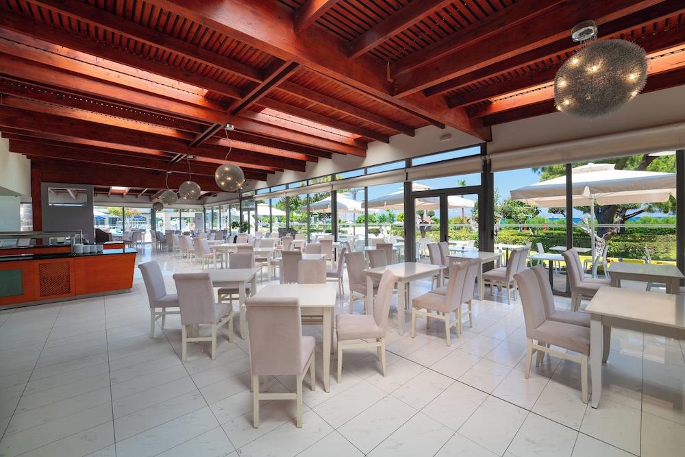 All Senses Ocean Blue Sea Side Resort By Anayia All Inclusive Resorts 31/45