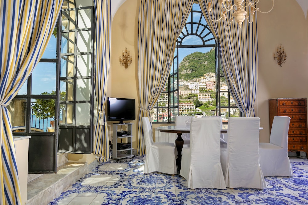 Palazzo Margherita Positano 61/71