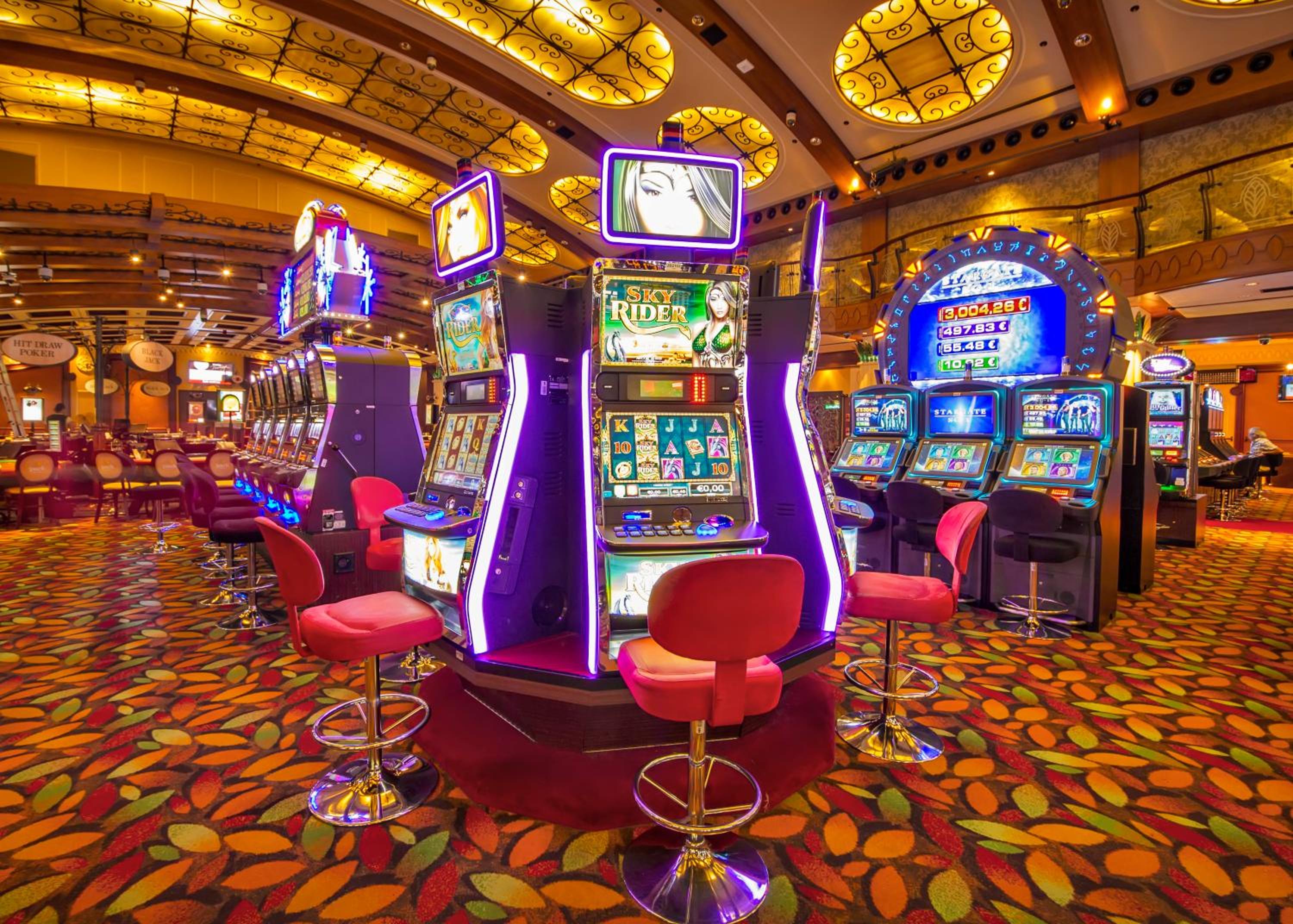 Park Casino and Hotel 43/51