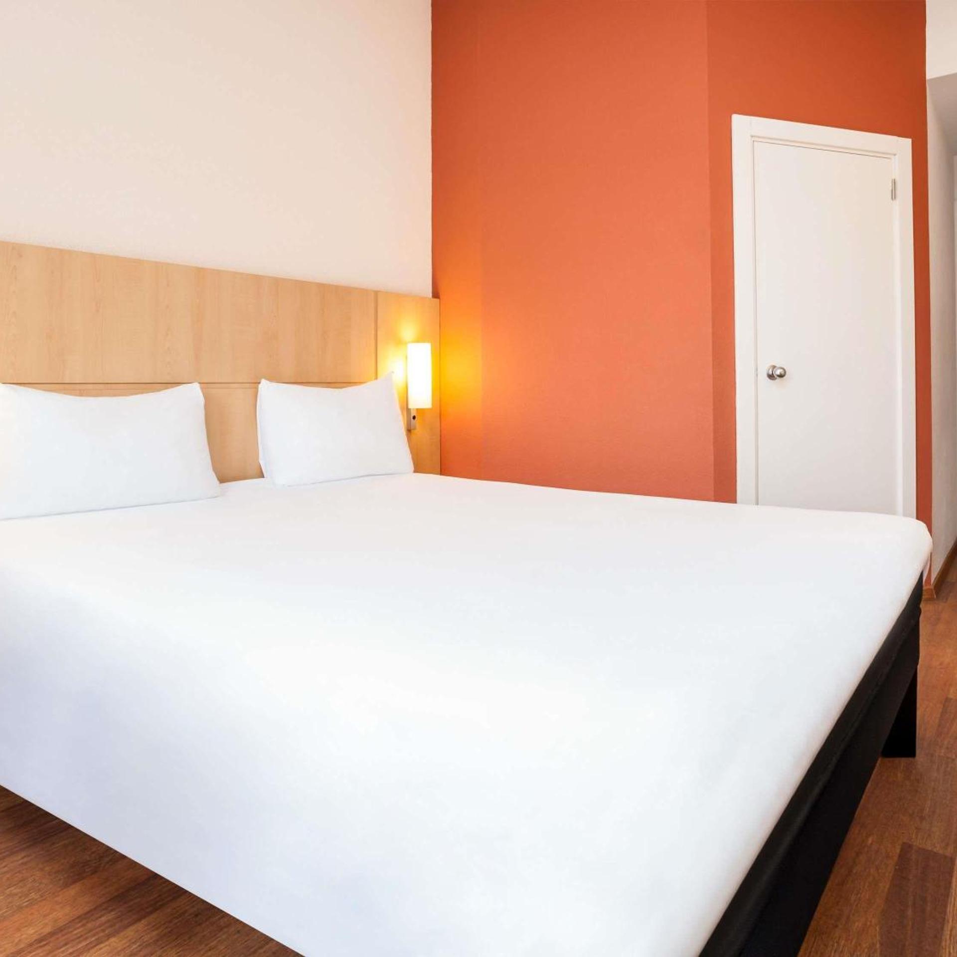 Standard, King Bed