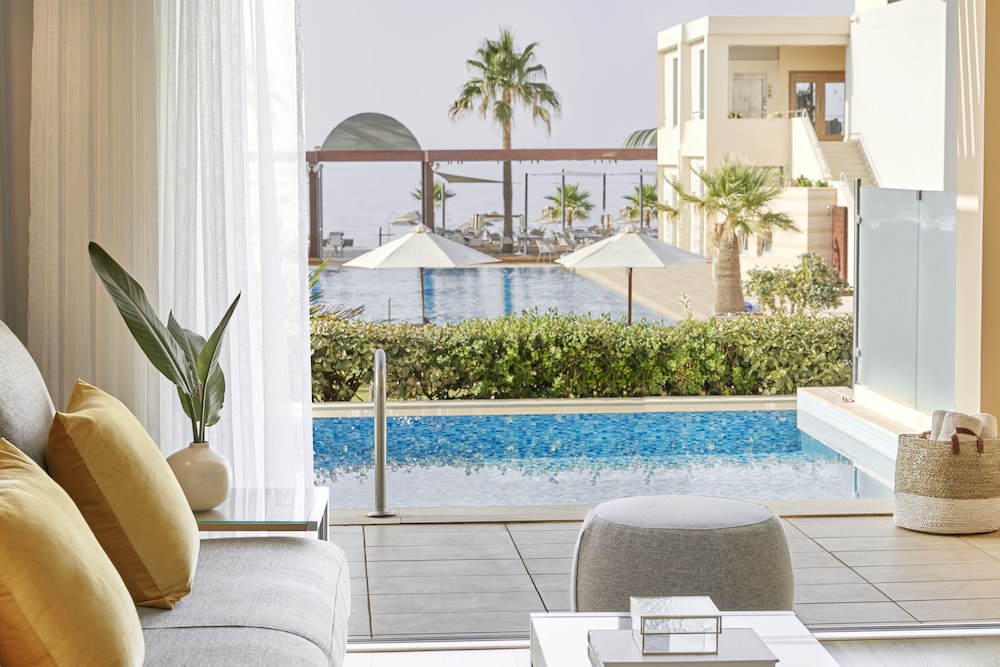 Minoa Palace Resort 17/68