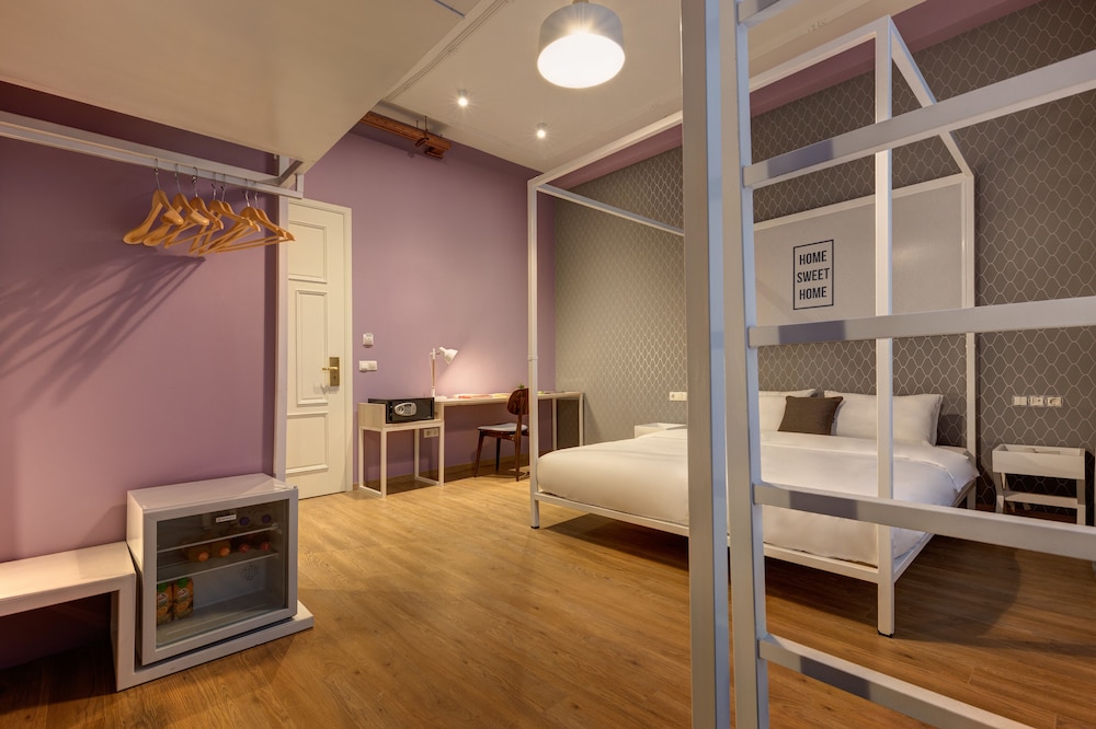 Colors Urban Hotel 44/75