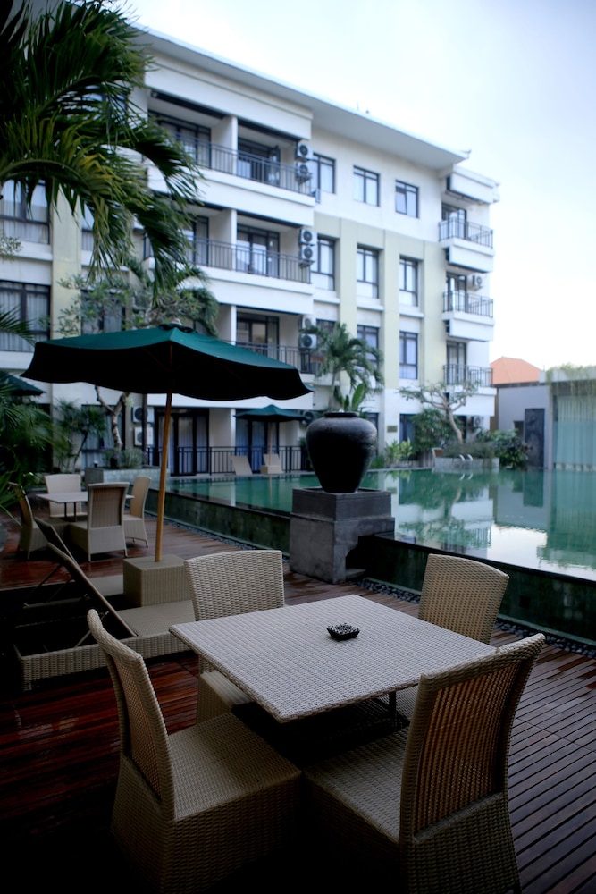 Grand Kuta Hotel Residence 11/53