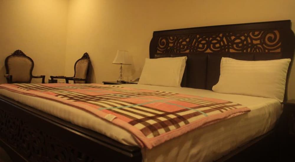 Grand Millennium Hotel Lahore (Local) 20/41