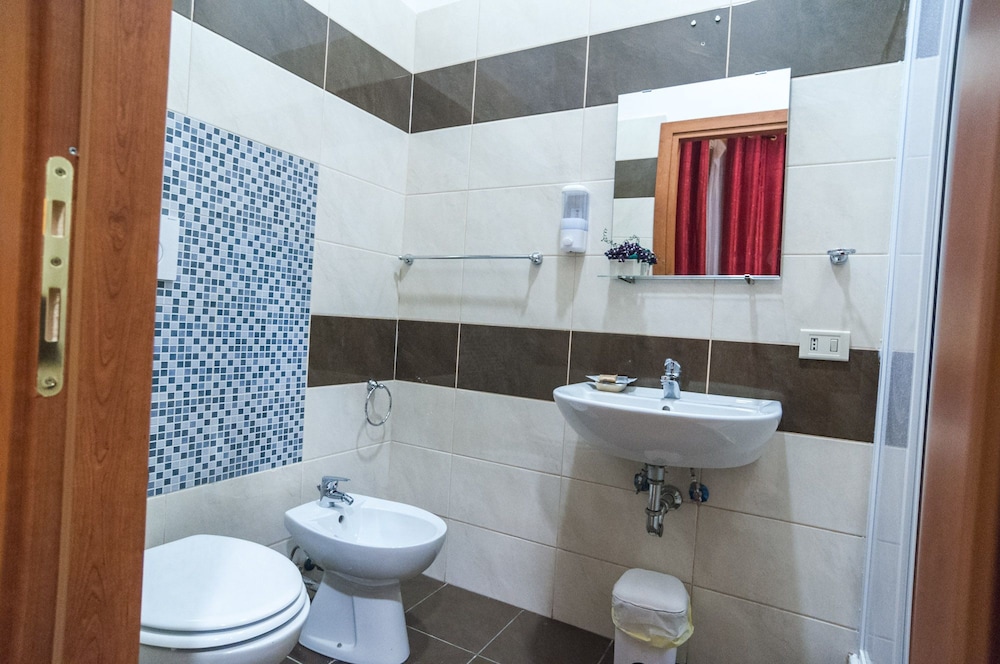 Hotel Leone 20/46