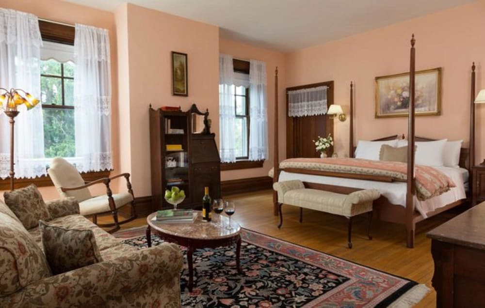 The Mercersburg Inn 43/58