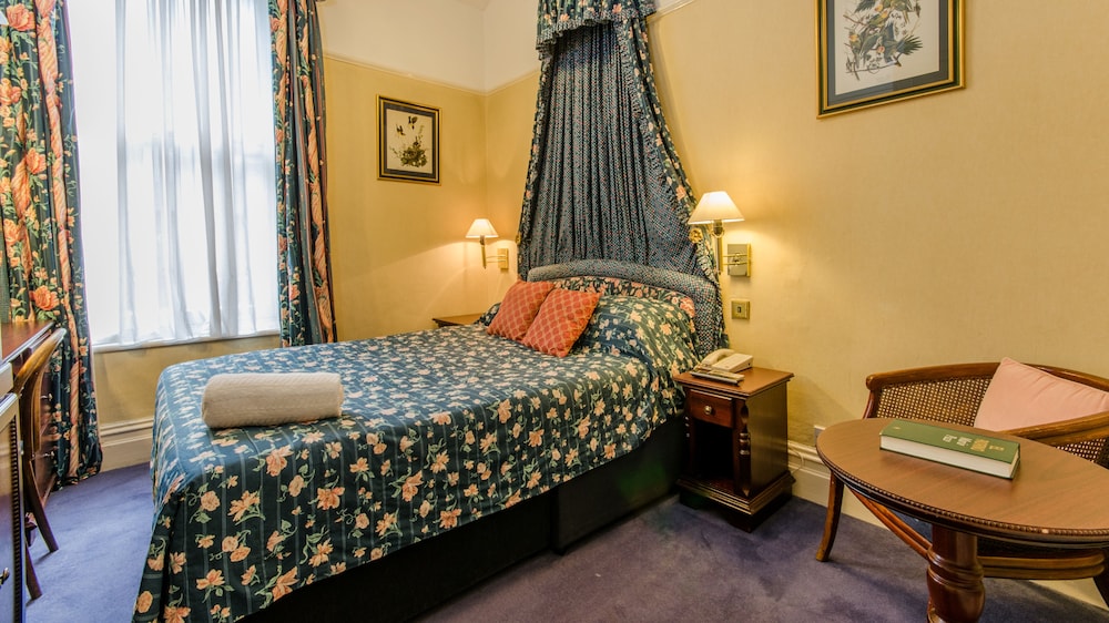 LA PLACE HOTEL 43/77