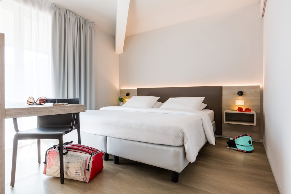 Goti Hotel 20/76