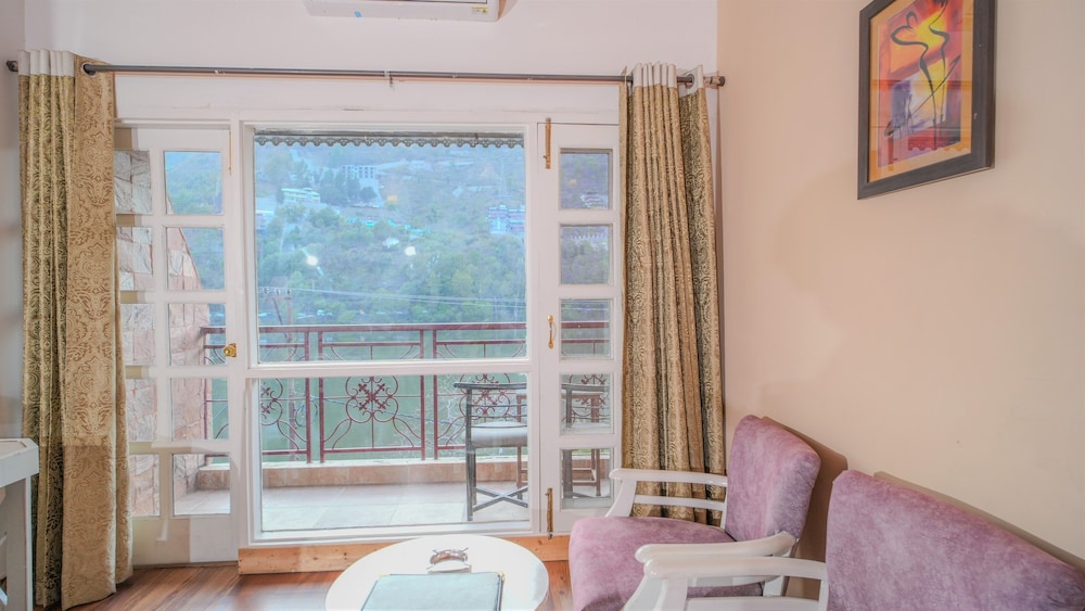NEELESH INN 20/39