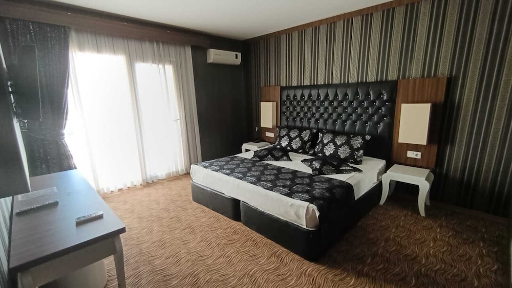 Elitium Thermal Hotel & Spa 15/50