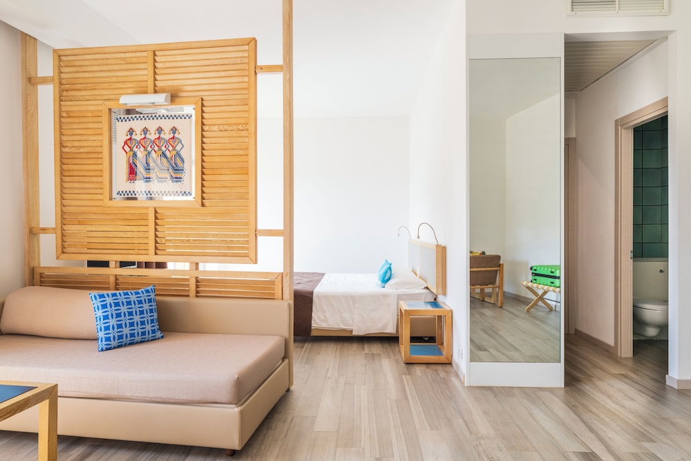 غرفة كلاسيكية ثلاثية، Hotel Baia di Conte 7/9