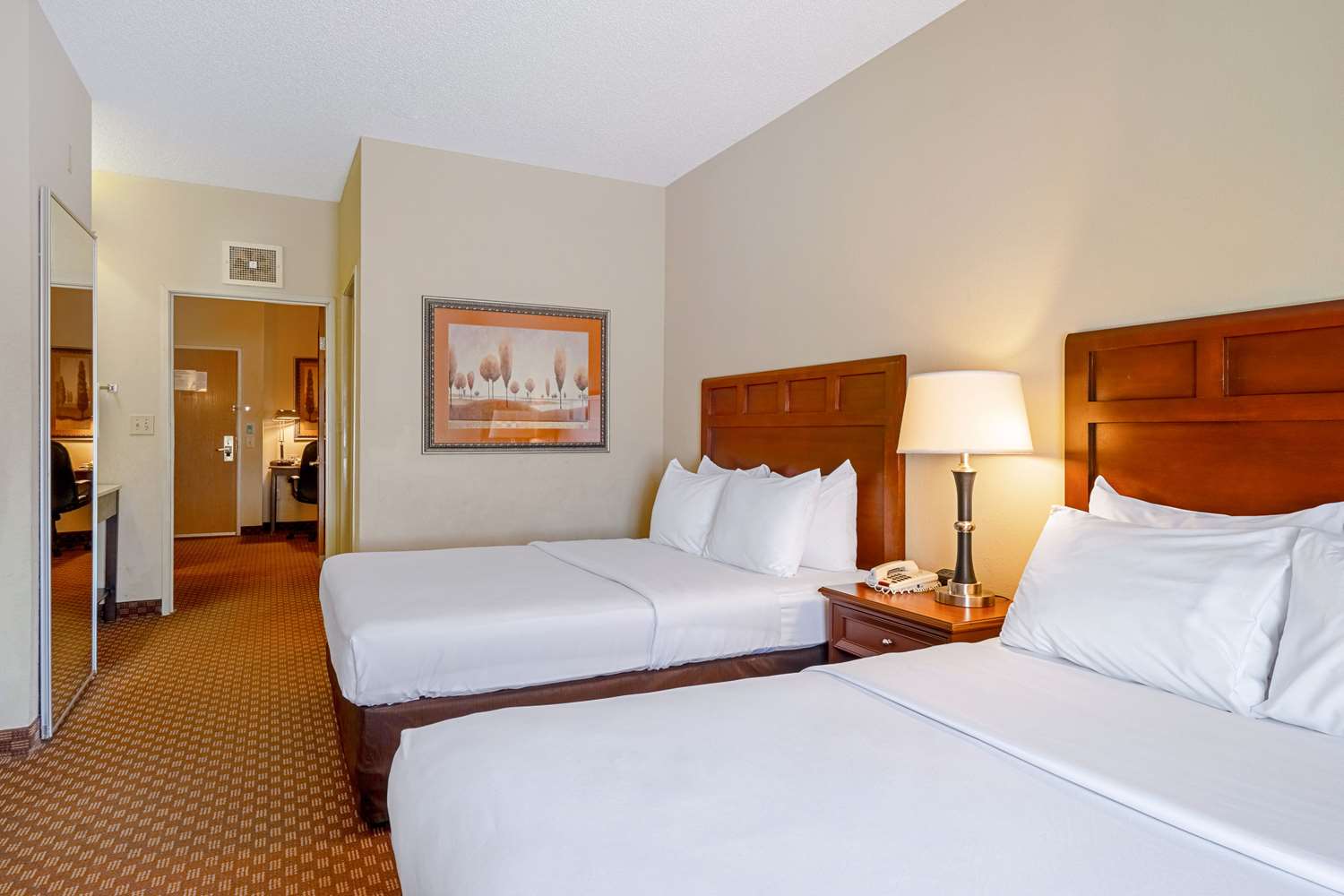 SUITE, 2 QUEEN BEDS