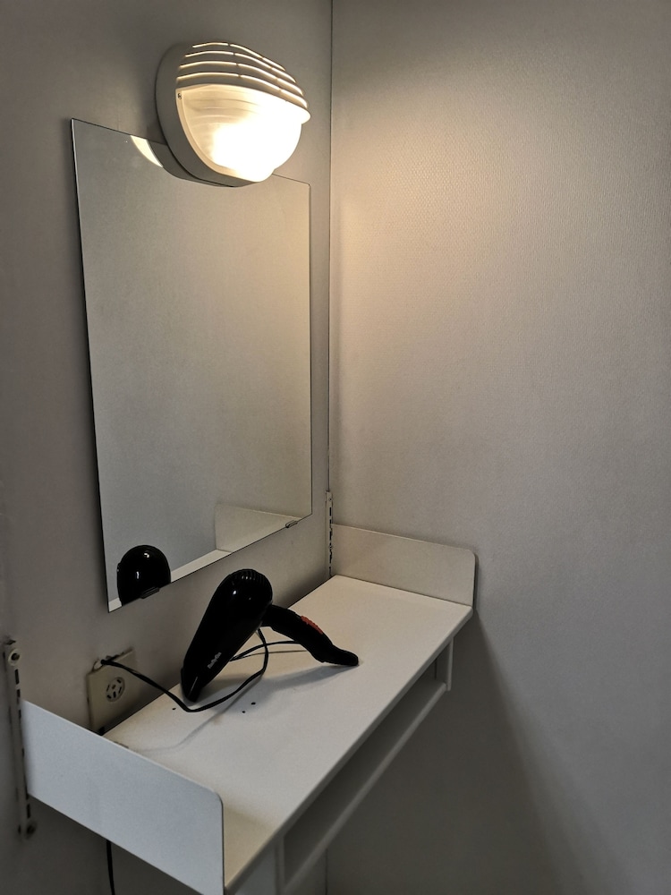 101 Guesthouse 36/60
