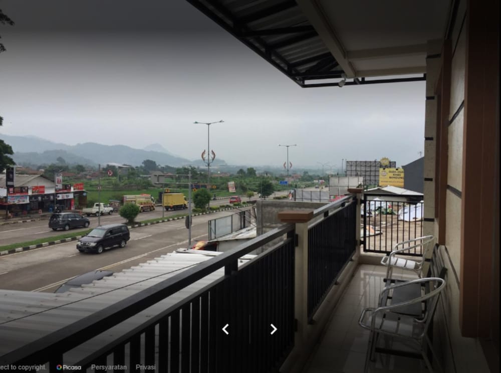 Soreang Hotel by ZUZU 48/61