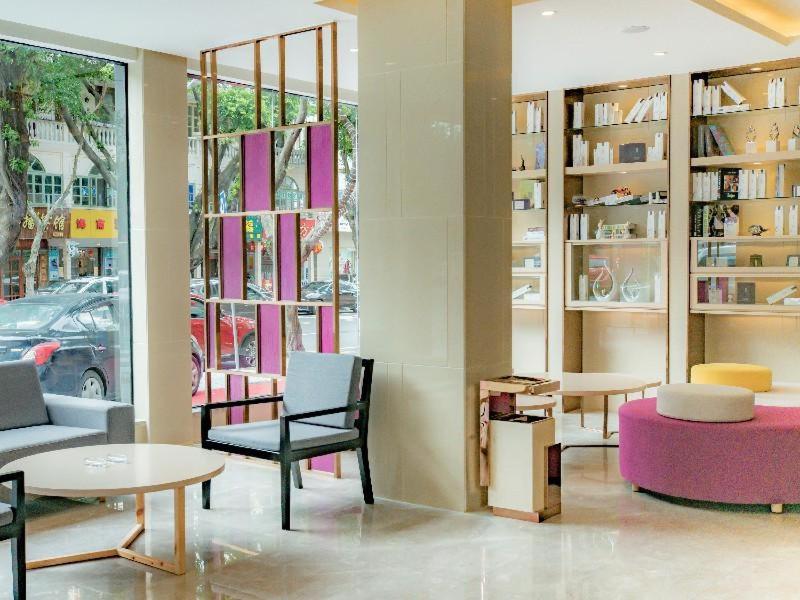 Lavande Hotel (Zhuhai Qinglv Middle Road) 29/39