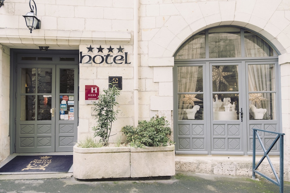 HOTEL SAINT-PIERRE 2/64