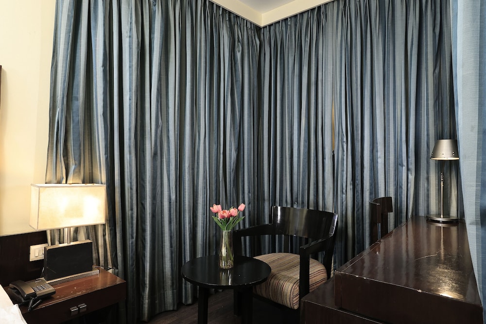 Metropole 28/50