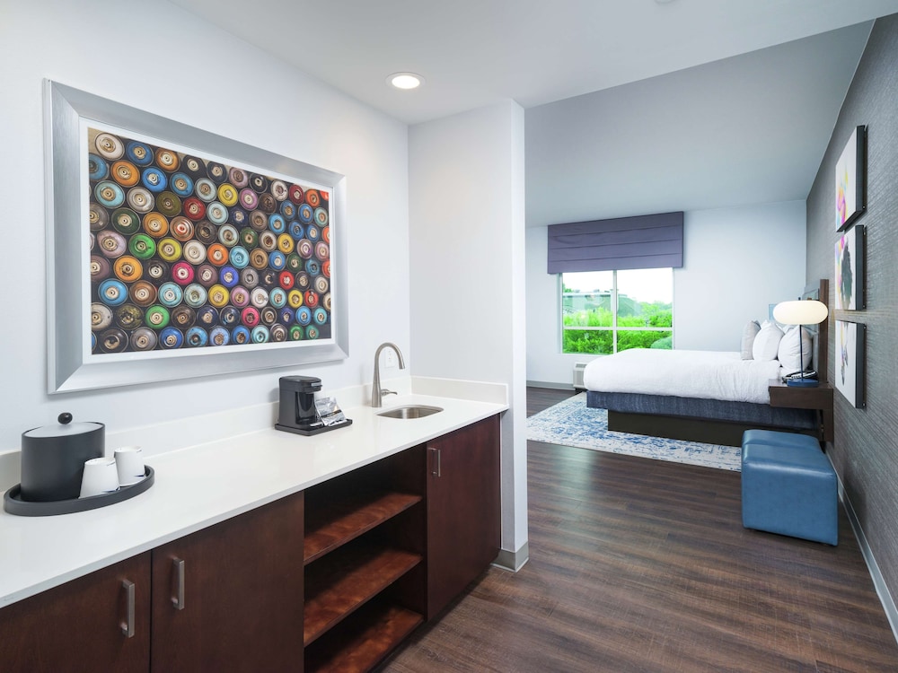Hampton Inn & Suites Atlanta Decatur/Emory 30/81