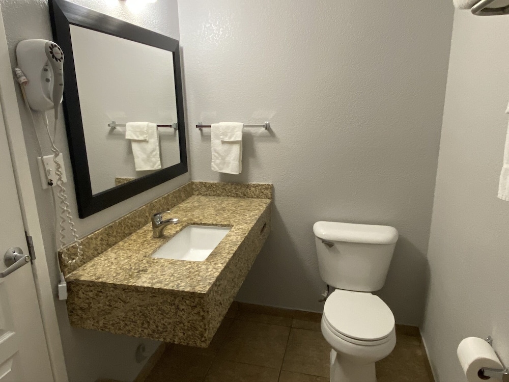 Oasis Inn Sacramento Elk Grove 10/25