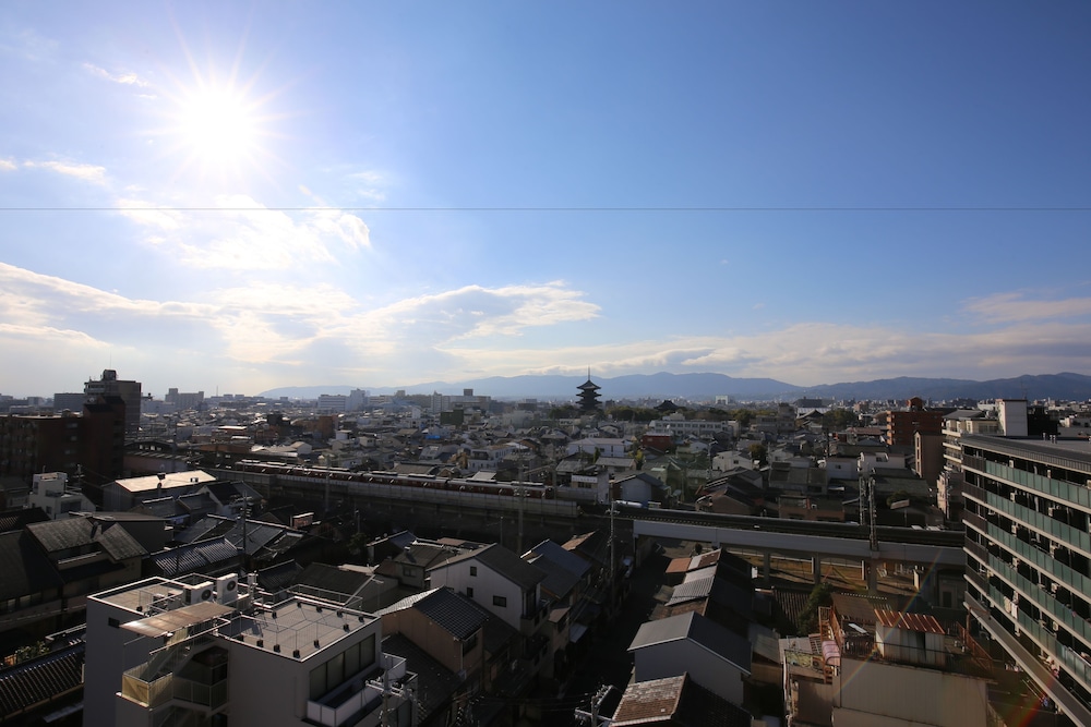Kyoto Plaza Hotel 35/39