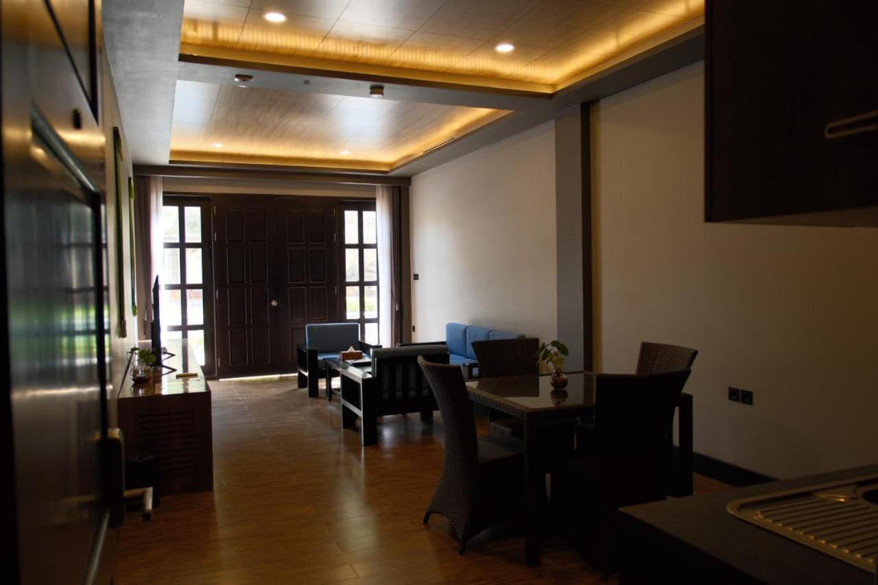 JL World Hotel Dili 30/50