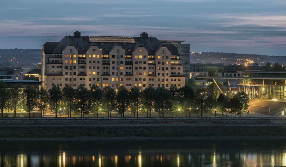 Maritim Hotel & Internationales Congress Center Dresden 2/75