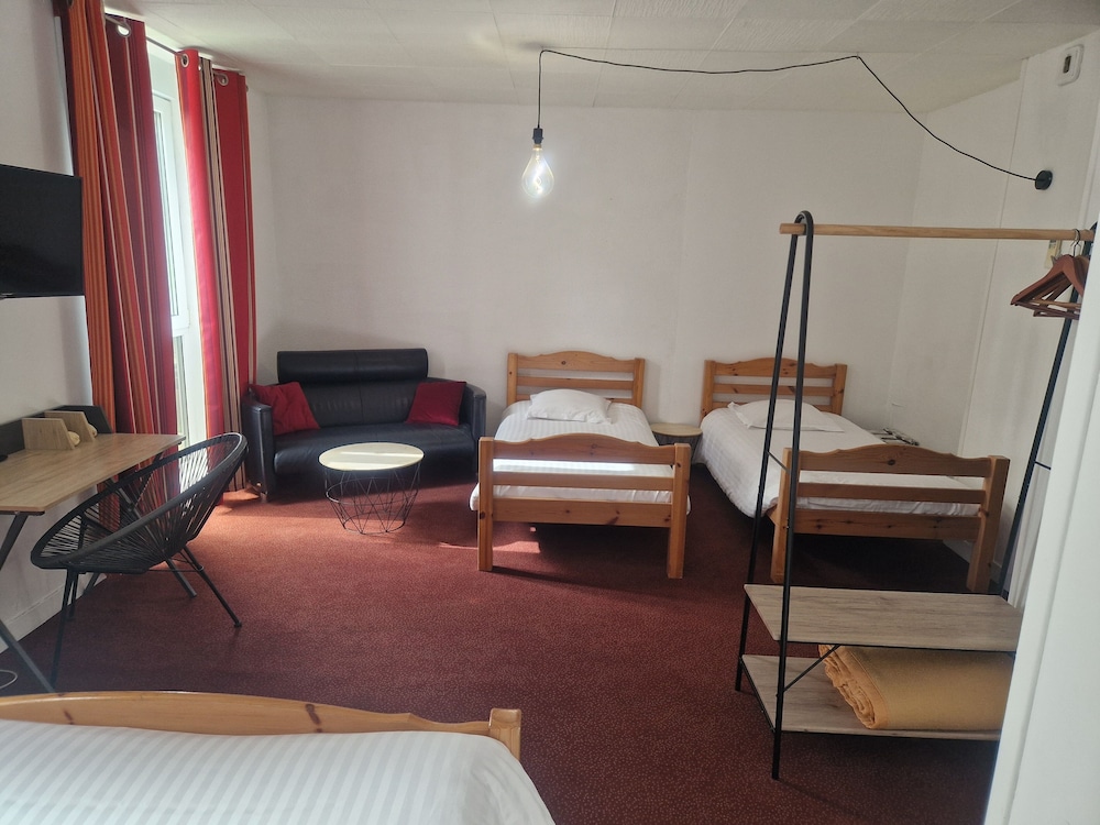 Agape Hotel Niort- Bessines 24/50