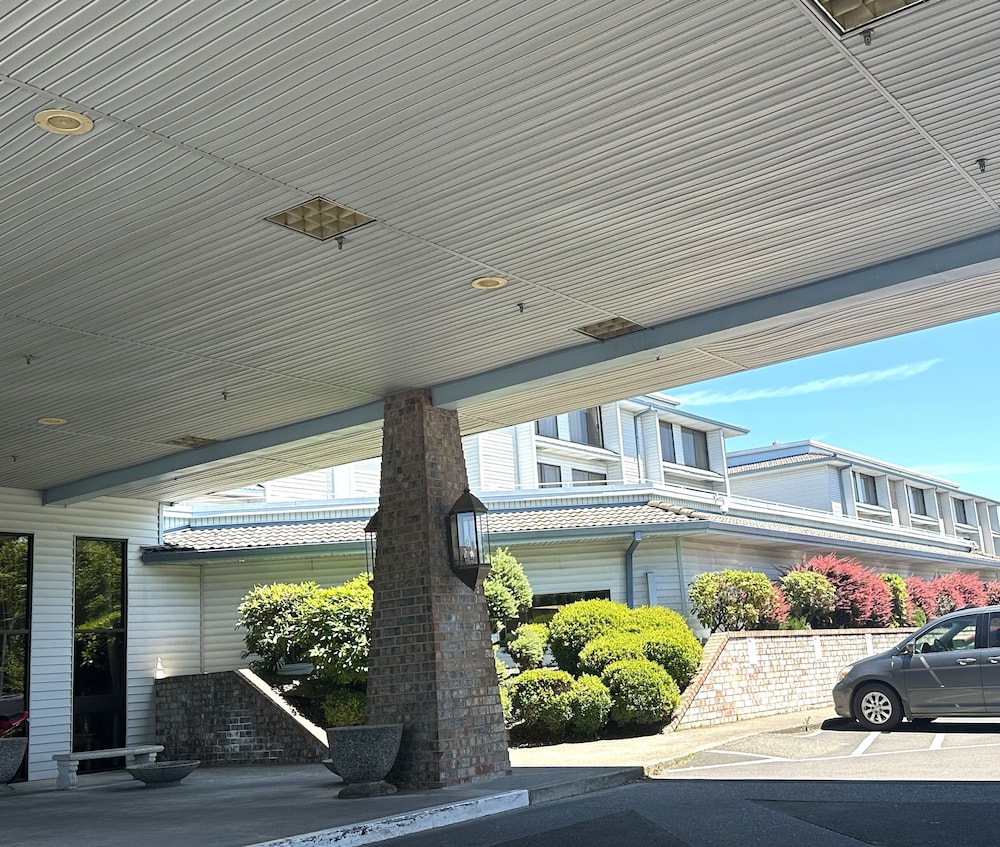 Hyatt House Portland Airport 4/50