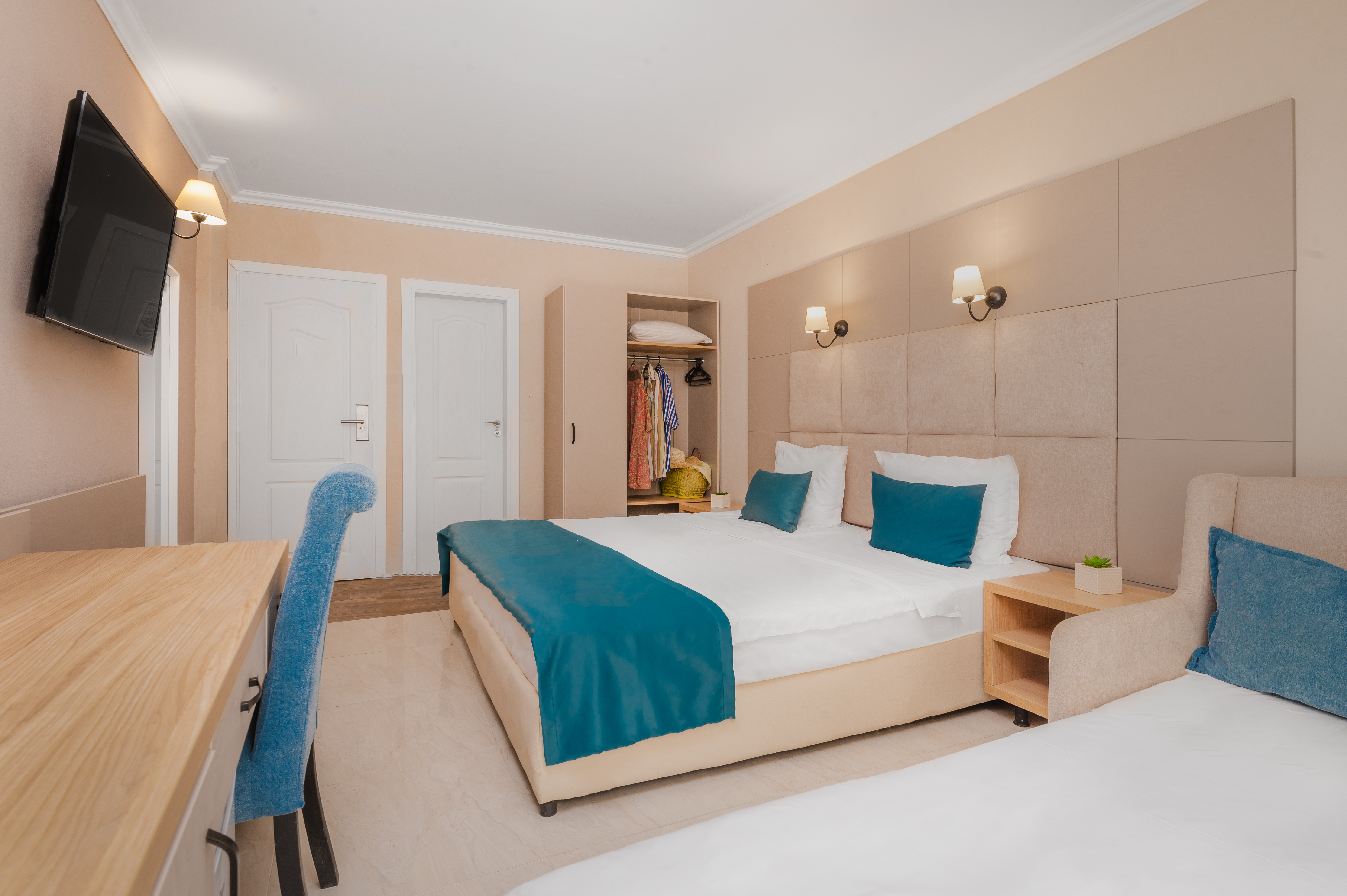 Economy, Double Bed, Park View