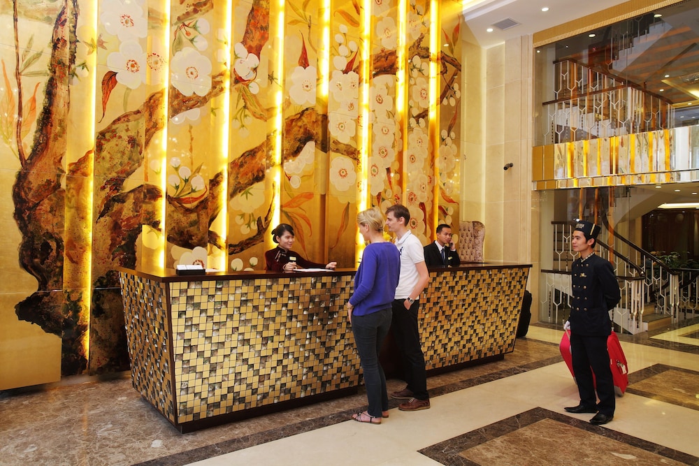 Golden Silk Boutique Hotel 10/70