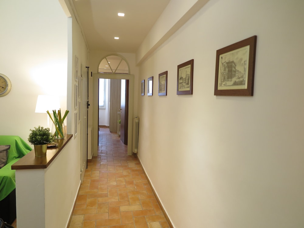 Wine Apartments Florence Ansonica 6/32