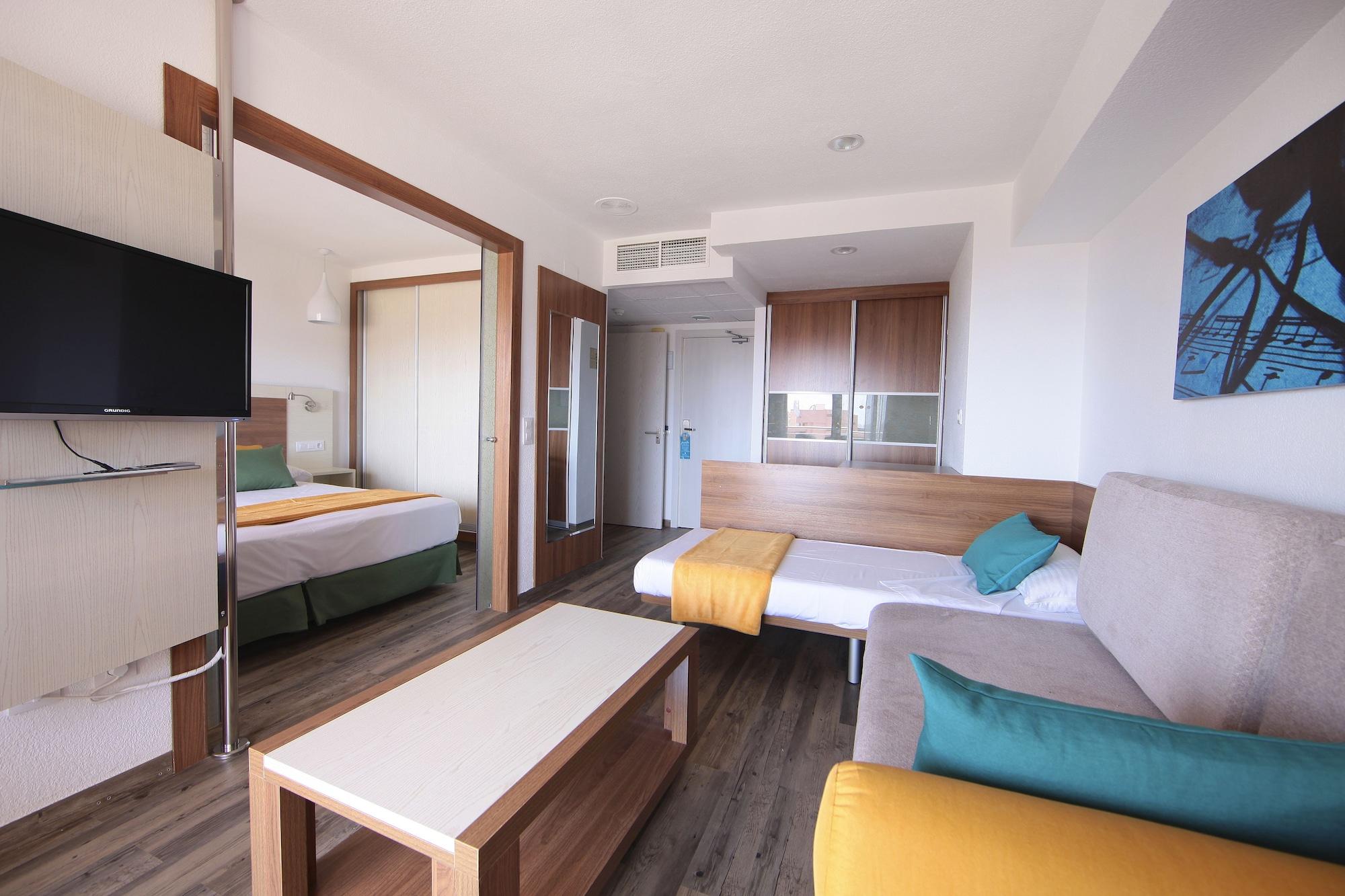 1 Bedroom, Superior, Suite, Pool View, Terrace, Sandos Benidorm Suites 2/3