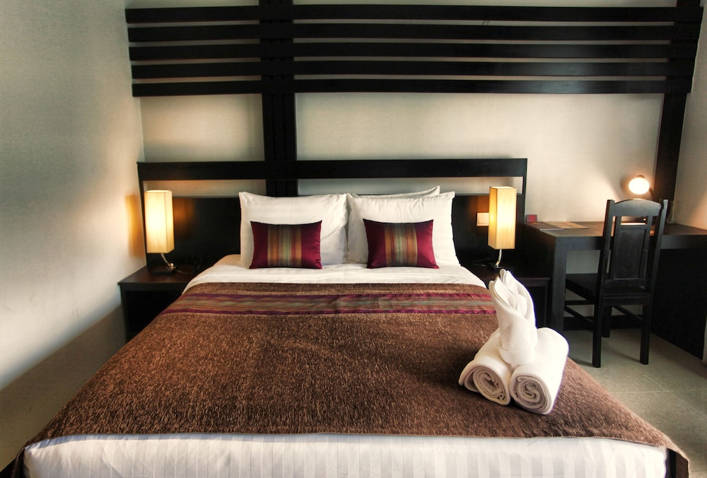 Reveal Angkor Boutique Hotel 10/66