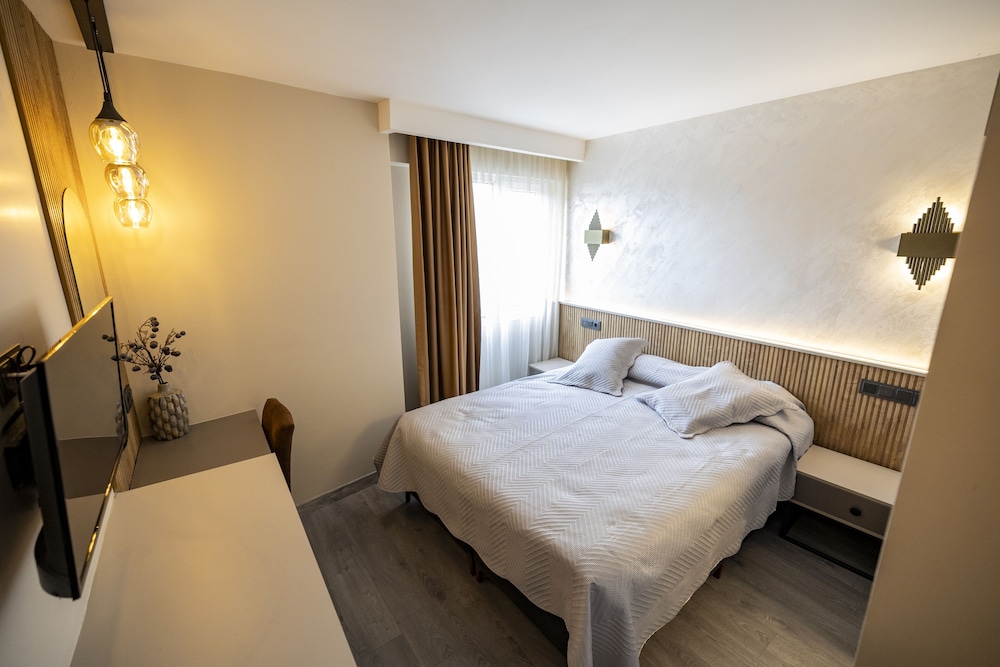 AKTAS HOTEL 21/45
