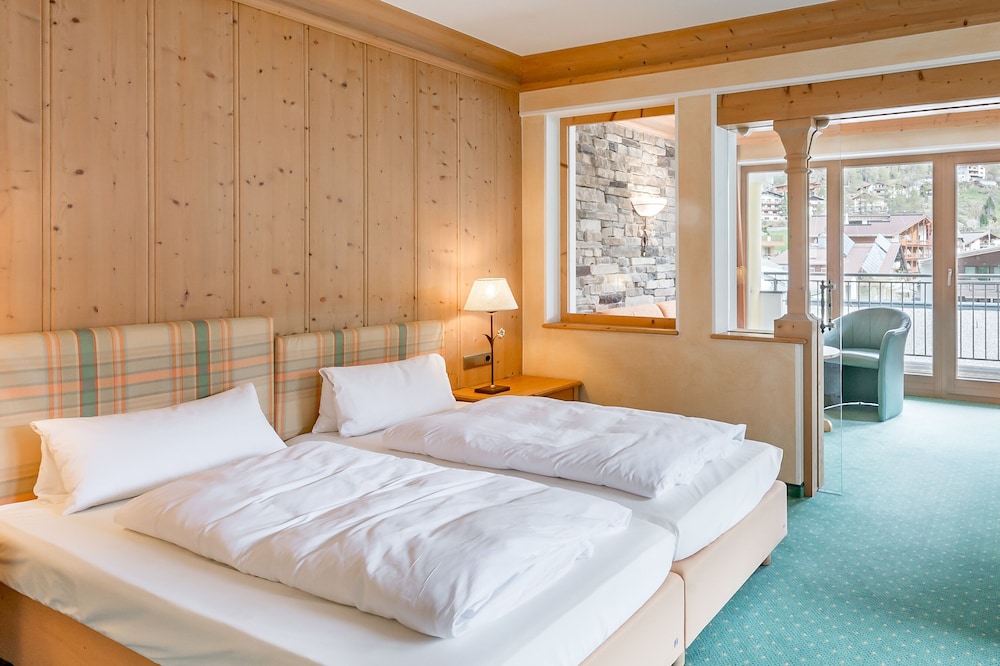 Hotel Tyrol 27/58