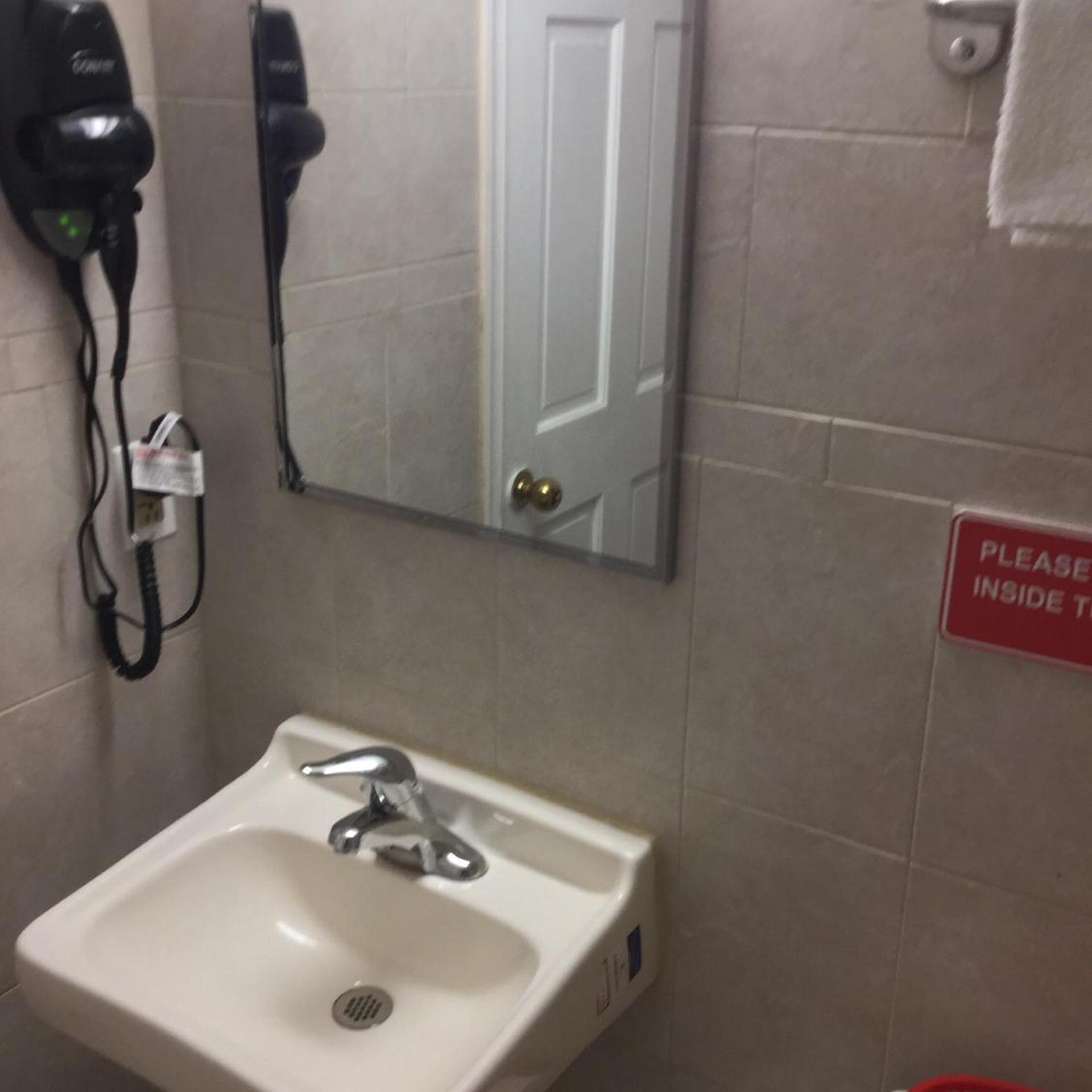 غرفة ديلوكس بسريرين مزدوجين، Red Carpet Inn- Bridgeton /Vineland 2/5