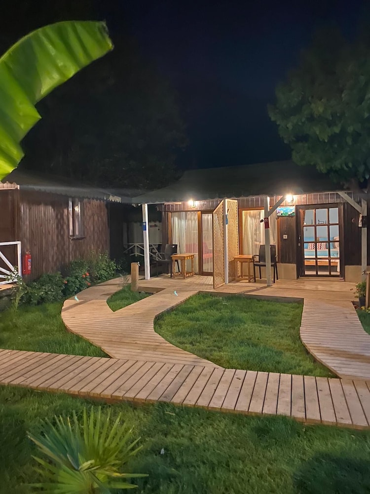 Kara Kedi Beach Bungalow 34/50