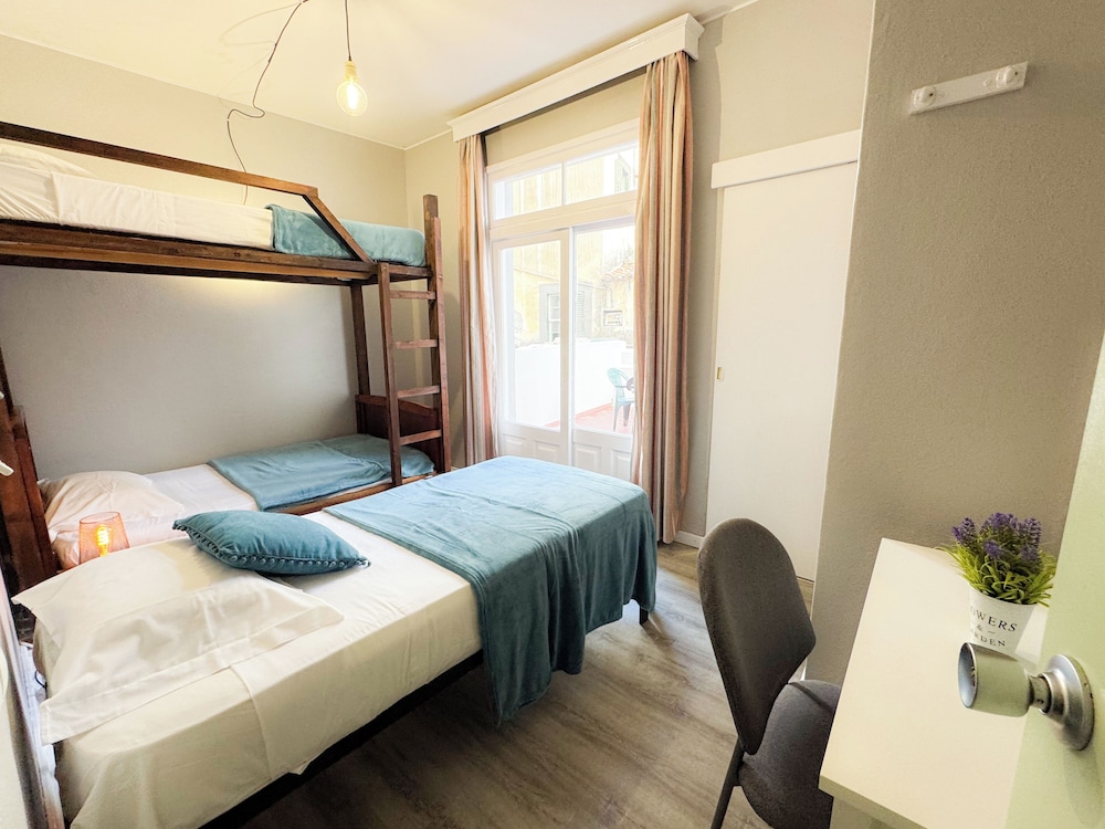 Multiple Bedrooms, Basic, Triple, 1 Double and 1 Single Bed, Accessible