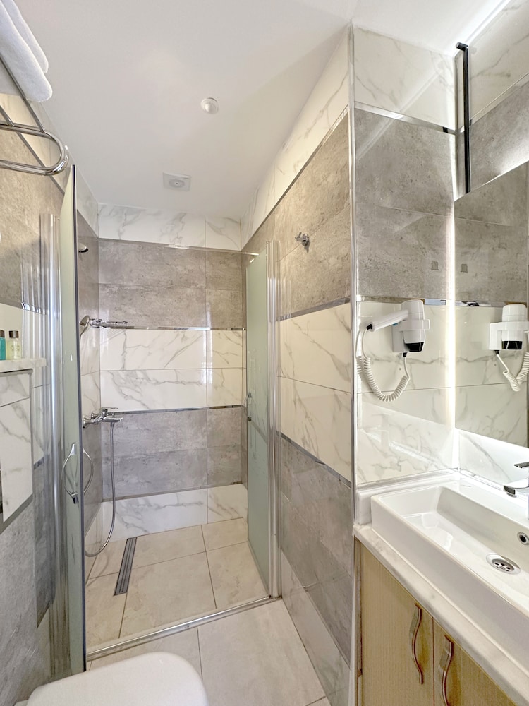 Gulec Hotel Istanbul 60/63