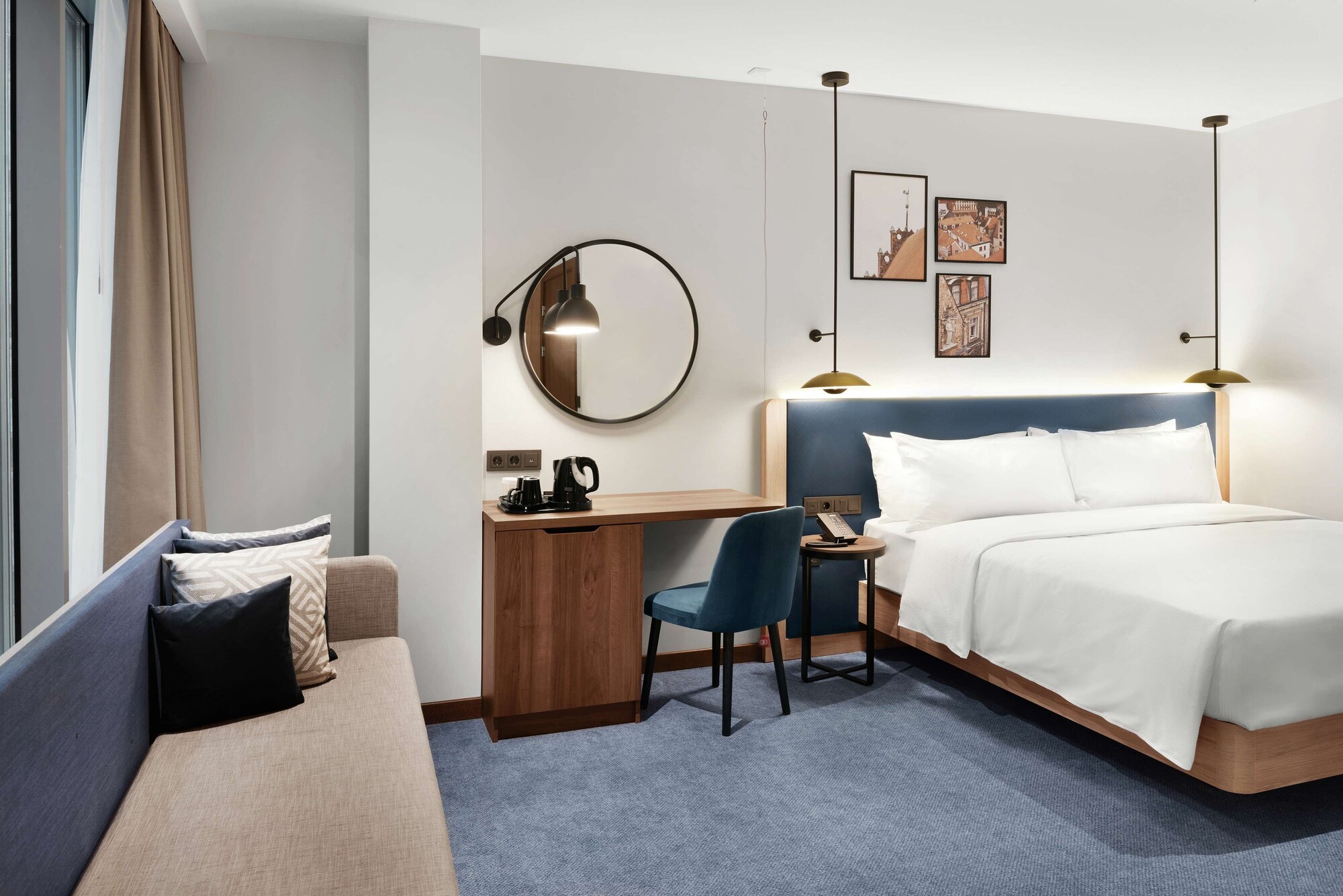 Family, King Bed, Atrium View, Sofa، Hilton Garden Inn Riga Old Town 4/5