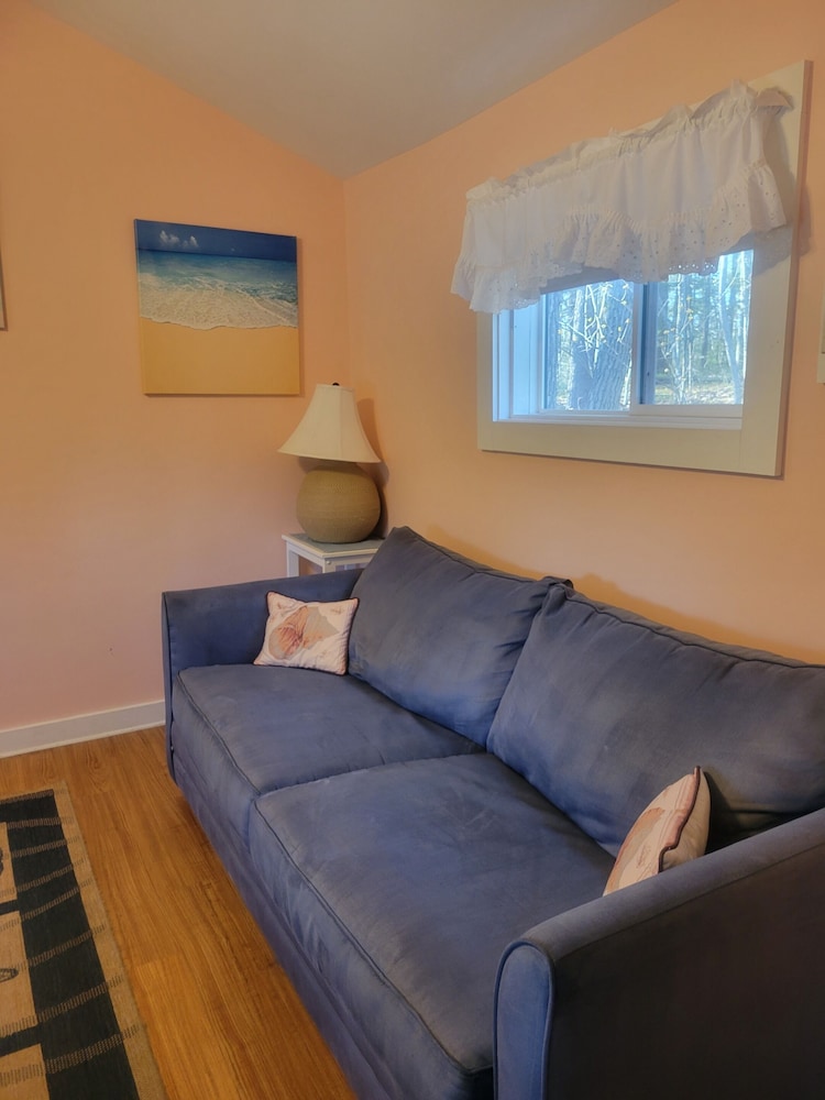 2 River Road Inn & Cottages 33/50