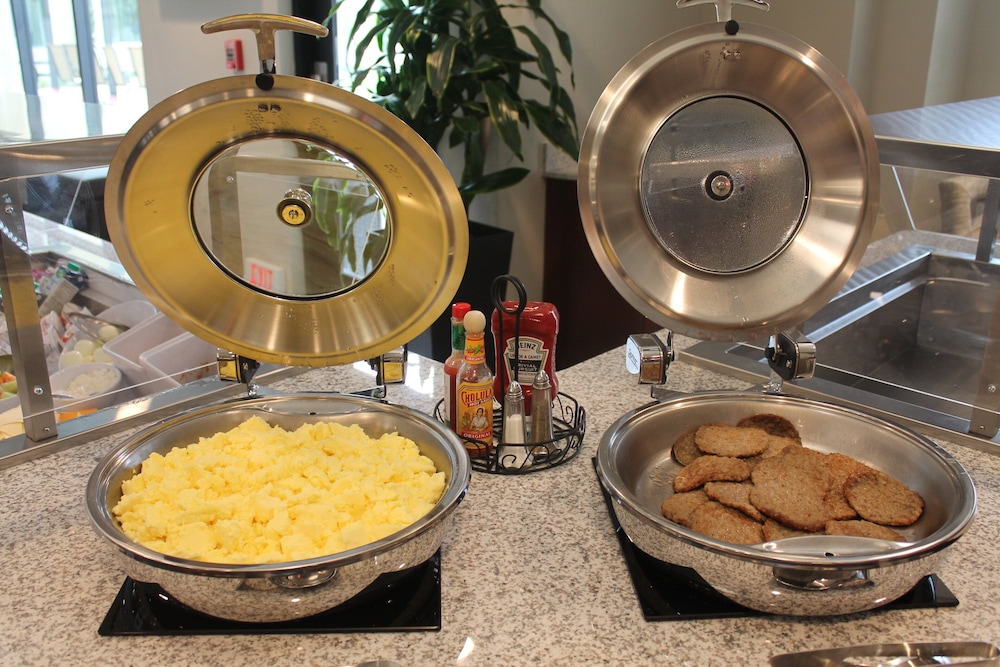 Staybridge Suites Carlsbad/San Diego 30/73
