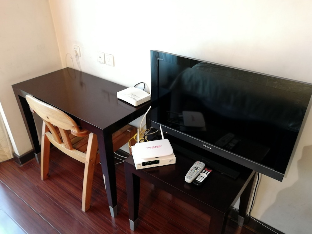 Shanghai Abest Xinshikong Apartments 52/71