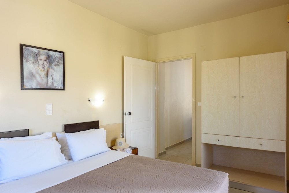 Theo Hotel 17/63