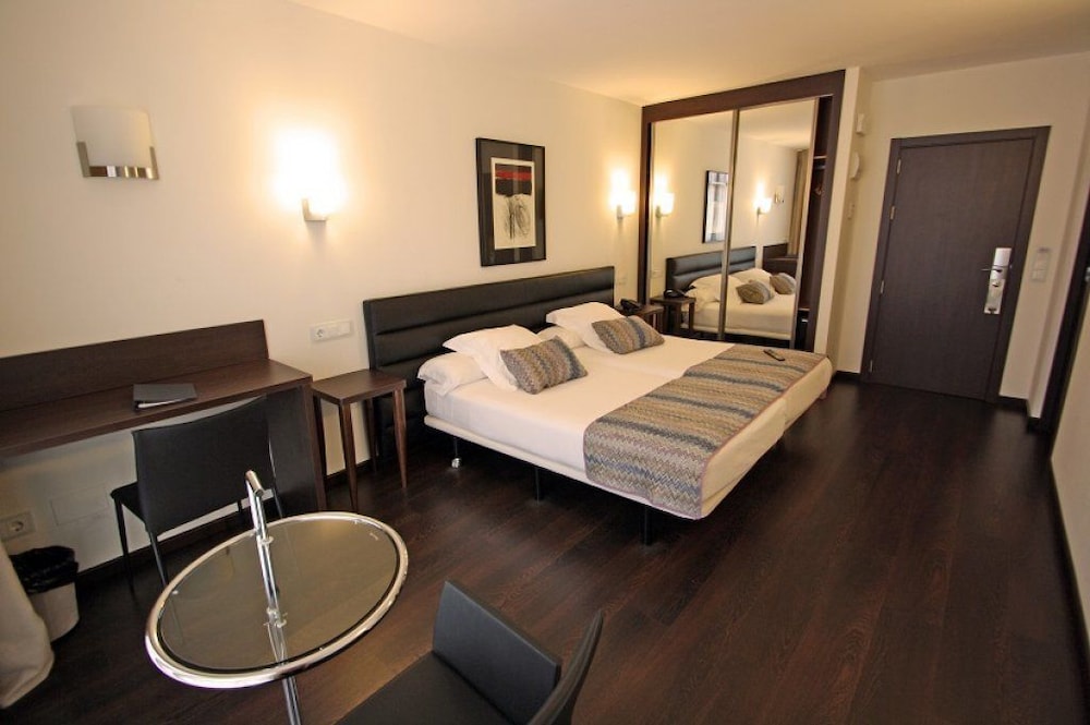 HOTEL VILLA ROSARIO II 7/59