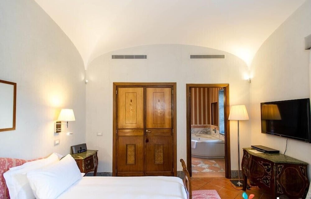 Grand Hotel Cocumella 26/84